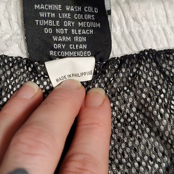 Men's Double Layered Mesh Shorts Big & Tall - Picture 5 of 7